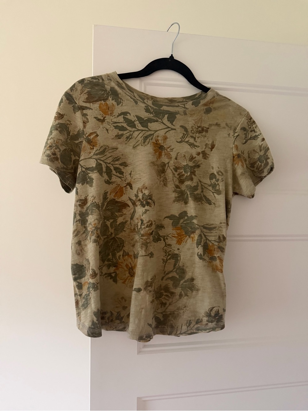 Pilcro crew neck Floral Short Sleeve Tee size Small